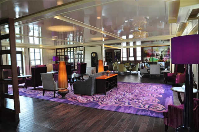 天津海河英迪格酒店餐厅设计